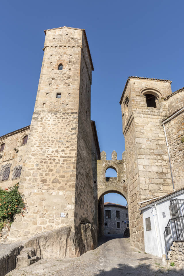 75 - Caceres - Trujillo - Puerta Arco de La Sangre